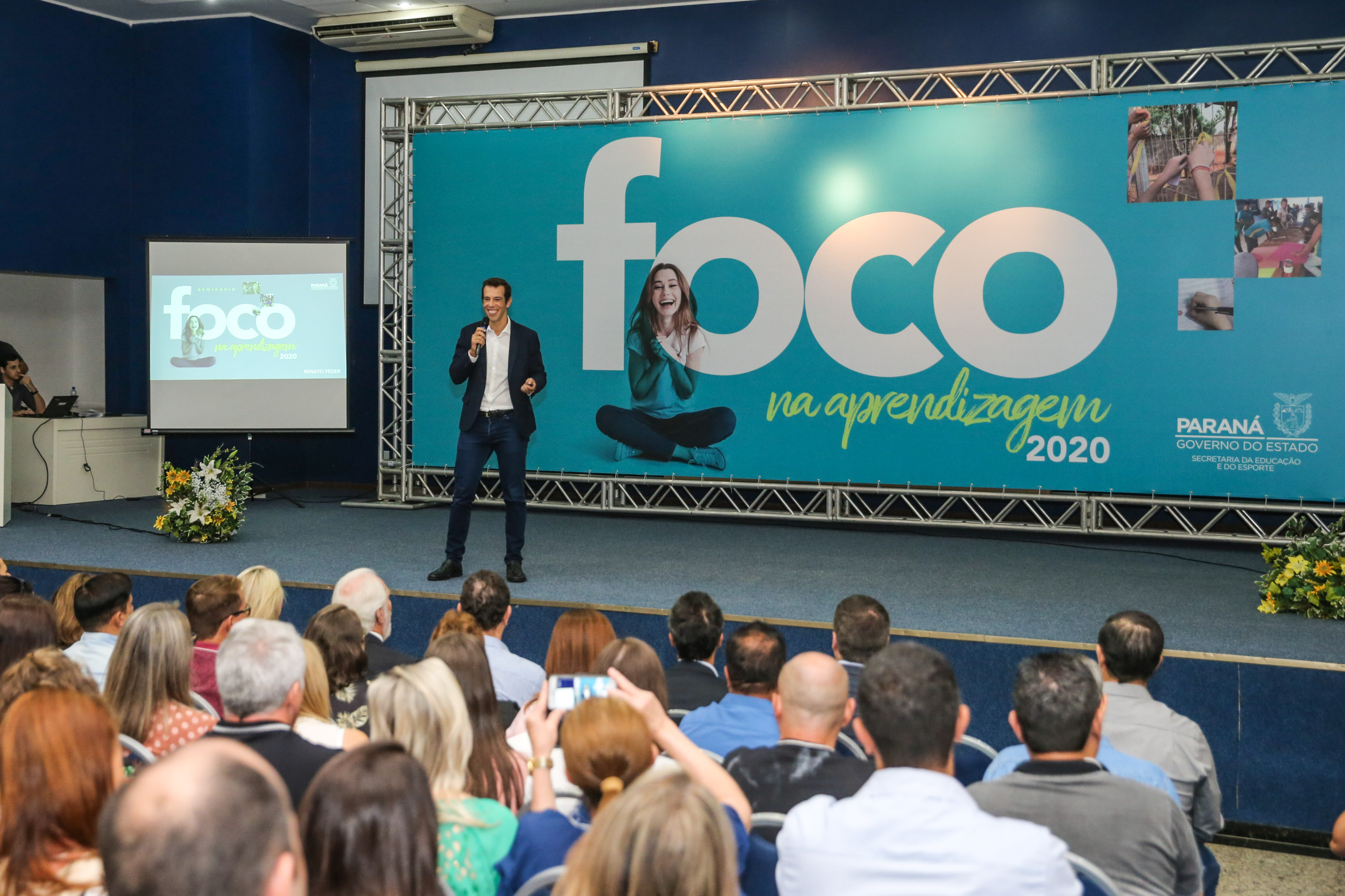 Renato Feder, secretário da Educação, na abertura do seminário