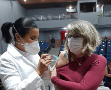 Vacinação dos profissionais da Educação