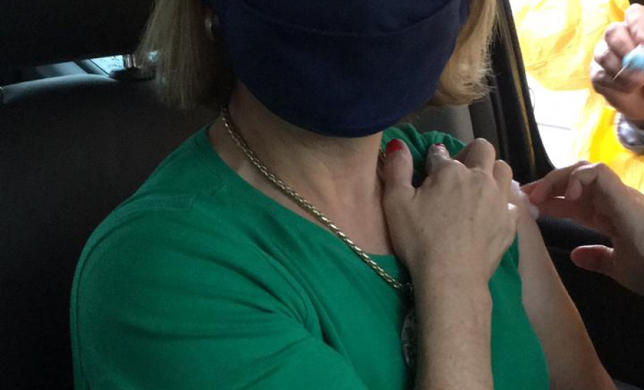 Vacinação dos profissionais da Educação