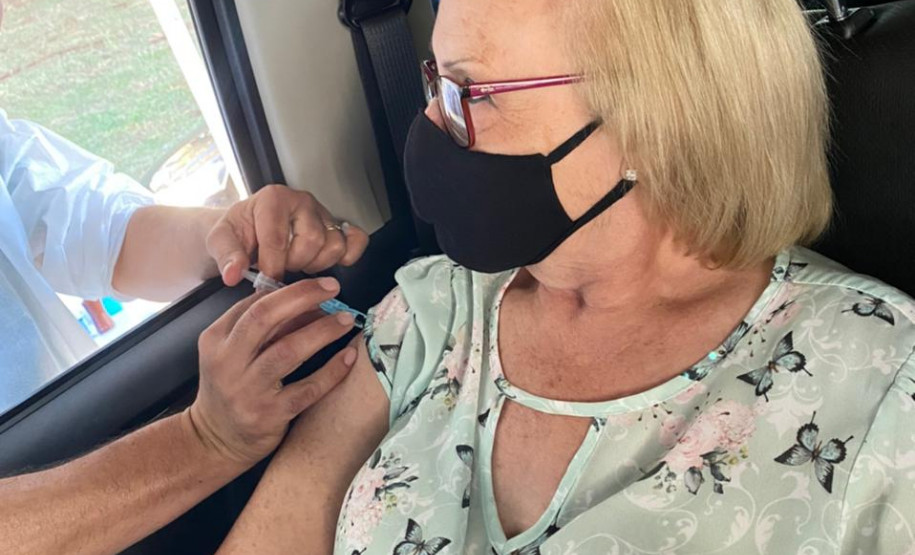 Vacinação dos profissionais da Educação