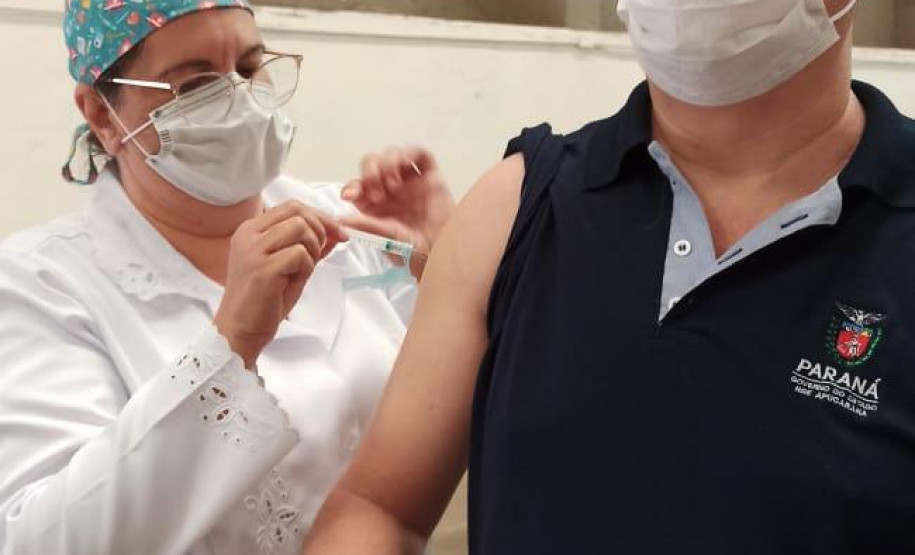 Vacinação dos profissionais da Educação