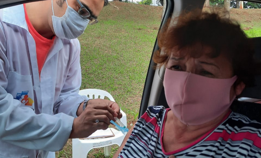 Vacinação dos profissionais da Educação