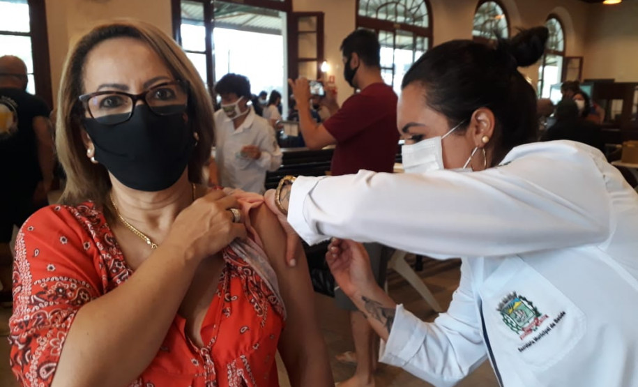 Vacinação dos profissionais da Educação