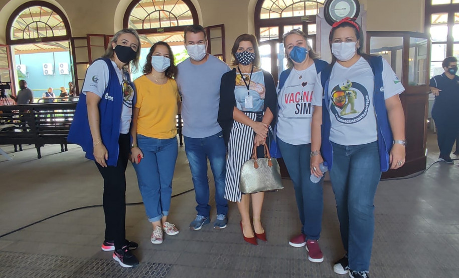 Vacinação dos profissionais da Educação