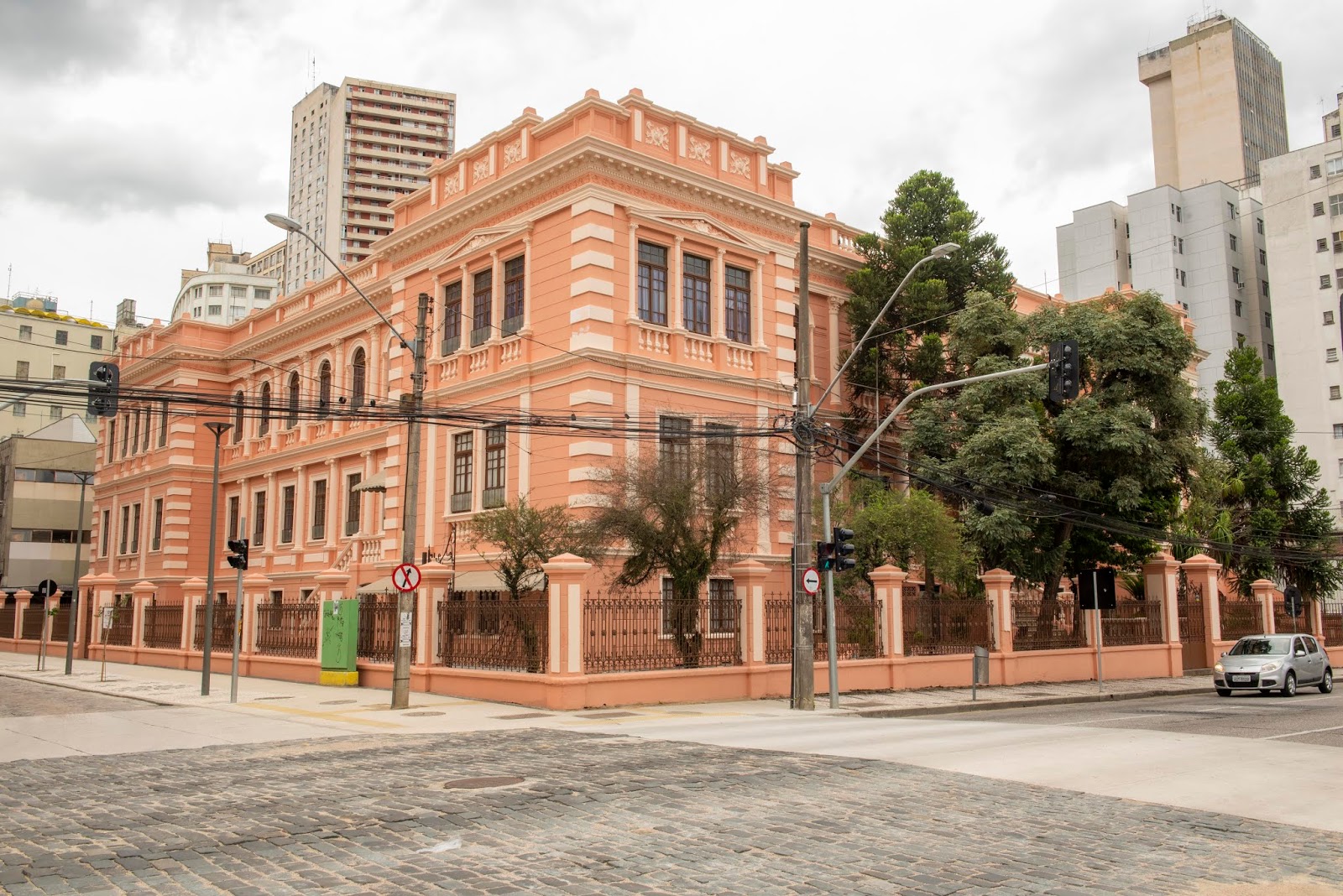 Instituto de Educação do Paraná