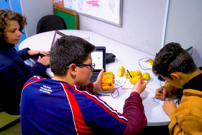 Foto dos estudantes superdotados