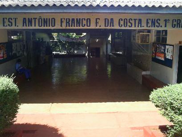 No dia 16 de janeiro, as empresas poderão apresentar propostas para a licitação referente a reparos e melhorias para o Colégio Estadual Antônio Ferreira da Costa, da cidade de Formosa do Oeste. O valor máximo da obra é de R$ 1.412.161,22.