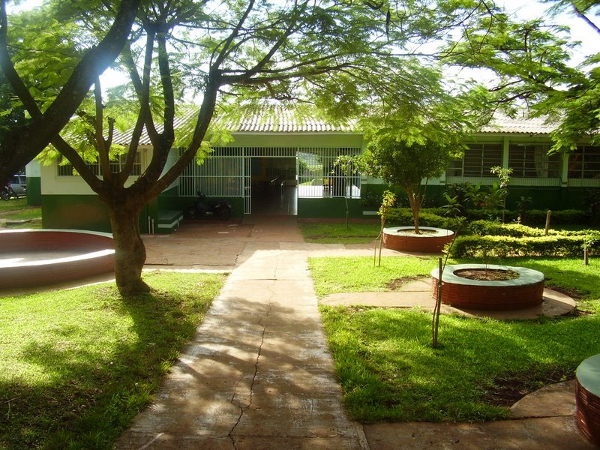 No Colégio Estadual Barão do Rio Branco, do município de Jesuítas, as obras previstas tem valor máximo de R$ 671.565, 94. A abertura das propostas será no dia 14. Entre os serviços a serem feitos estão reparos gerais, melhorias na quadra esportiva e na cozinha e troca de piso nos banheiros.