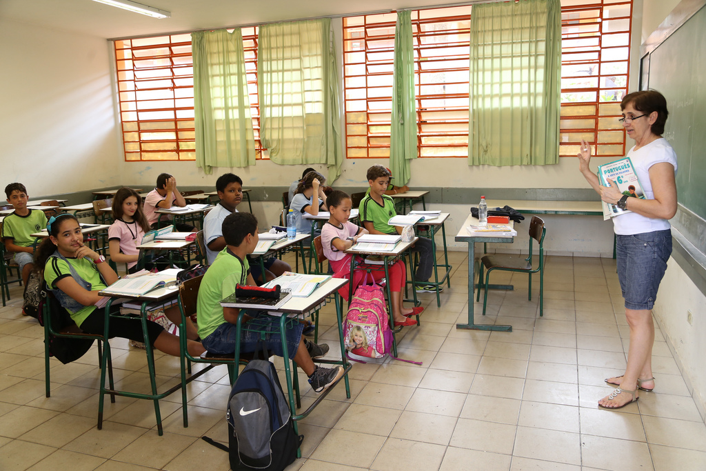 Colégio Estadual Professor Caio Mario Moreira, em Cianorte.