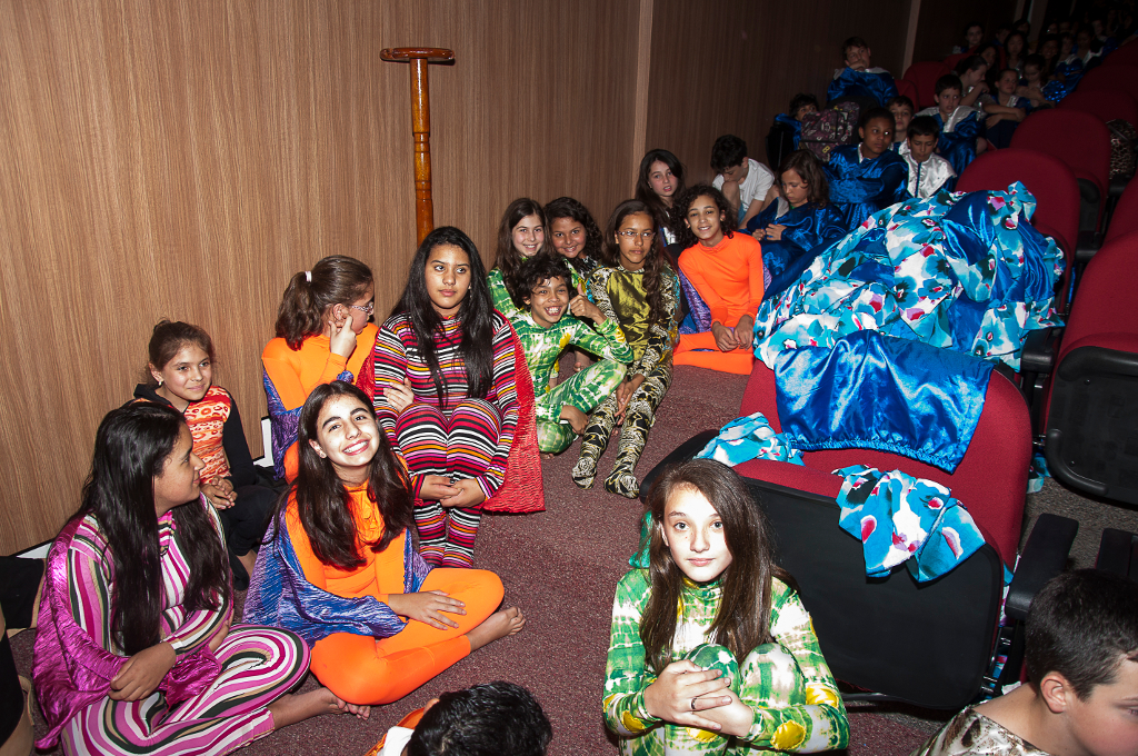 Escola Estadual Nossa Senhora de Salete, em Curitiba, promove a 2ª Mostra em Homenagem à Cultura Afro-brasileira nesta quarta-feira (20).