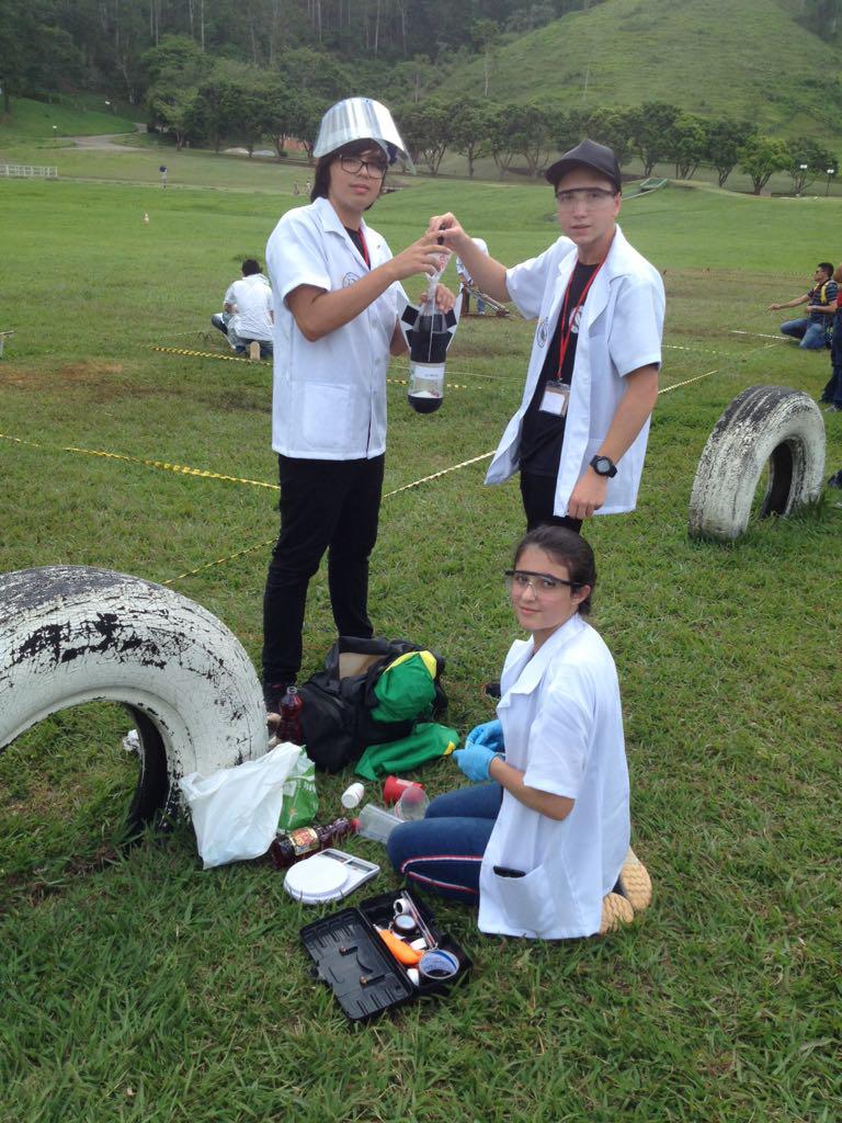 Marca de 230 metros garantiu primeiro lugar na competição e o recorde de lançamento de foguetes no Brasil em 2018.