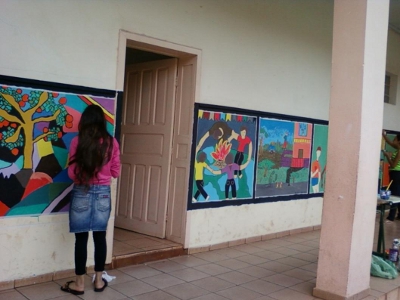 Murais pintados pelos alunos do Colégio Pesidente Vargas, de Bela Vista do Paraíso