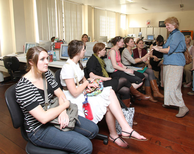 Representantes do Departamento de educação Básica da Secretaria de Estado da Educação (Seed) recebeu nesta terça-feira (05) uma visita dos estudantes mestrandos do programa Studants Teaching Internship of North Carolina State University .