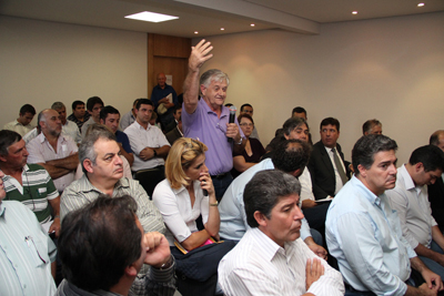 Recursos do transporte escolar são discutidos em reunião na AMP