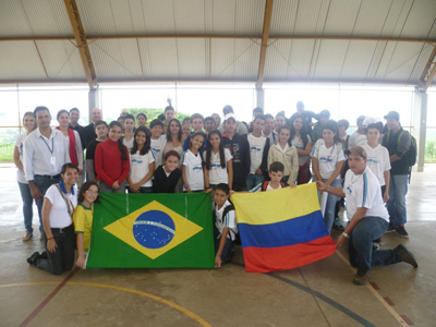 Colégio de Maringá recebe intercambista