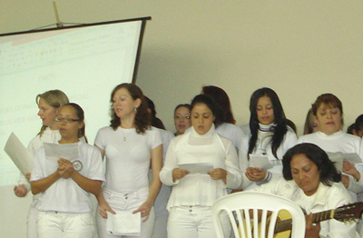 O Colégio Estadual Professora Elzira Correia de Sá, em Ponta Grossa, realizou uma série de atividades para comemorar a Semana da Enfermagem.