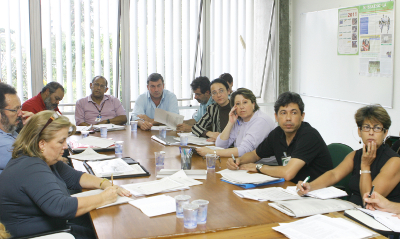 Reunião orienta NREs sobre reparos emergenciais nas escolas