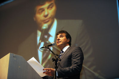 Governador participa de evento internacional de educação