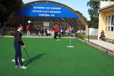 Alunos com Transtornos Globais participam de torneio de golfe-7