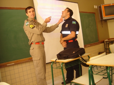 Profissionais da Educação recebem treinamento sobre primeiros socorros