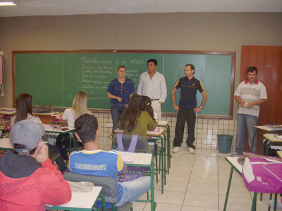 NRE de Assis  visita escolas do município