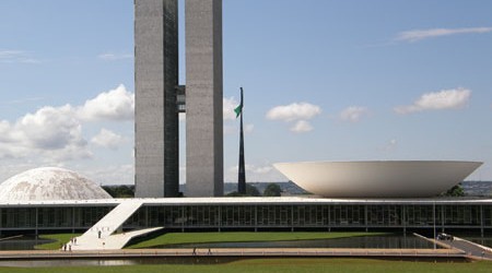 Programa Parlamento Jovem Brasileiro abre inscrições para estudante do 2º e 3º anos do ensino médio.