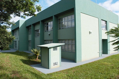  O Centro de Integração Educação Básica - Ensino Superior faz parte do Programa de Desenvolvimento Educacional, que capacita professores da rede estadual de ensino (de 5.ª à 8.ª séries e do ensino médio) e envolve cerca de mil professores das instituições públicas de ensino superior. 