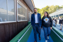 Roni visita escolas do litoral