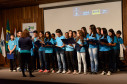 Entrega de Tablets para professores de escolas do Núcleo Regional de Educação Área Metropolitana Norte, no auditório do Parque Newton Freire Maia. Na foto, apresentação do coral de alunos Colégio Estadual Elias Abrahão, de Quatro Barras. Pinhais, 06/06/2013. 