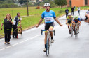 O atleta Vitor Fryder, de 13 anos, conquistou as primeiras medalhas para a cidade-sede da Fase final dos 60º Jogos Escolares do Paraná, Guarapuava, no primeiro dia de competições do ciclismo neste domingo, dia 30. 