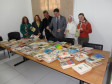 Colégio Estadual Santa Cândida, em Curitiba, doou 400 exemplares de livros de literatura arrecadados em campanha que envolveu a comunidade escolar.
