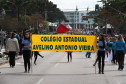 Mais de 1,5 mil alunos de escolas públicas participaram do desfile de 7 de Setembro na Avenida Cândido de Abreu, em Curitiba.<br />
<br />
Veja mais fotos em: <a href=" http://www.flickr.com/photos/flavioarns/sets/72157635424221038/" target="_blank"> http://www.flickr.com/photos/flavioarns</a>