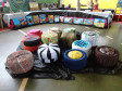 A reciclagem de pneus tornou-se tema de projeto no Colégio Estadual Helena Kolody, em Sarandi. A proposta envolveu as disciplinas de arte e de filosofia. 