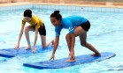 Aula de Surf na piscina do Colégio Estadual do Paraná. 09-04-14.