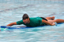 Aula de Surf na piscina do Colégio Estadual do Paraná. 09-04-14. Foto: Hedeson Alves