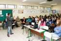 Palestras no CEEP Curitiba para alunos do último ano sobre empregos. 08-05-14. 