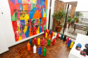 Desenhos, pinturas, esculturas e modelagens, feitas por alunos de escolas estaduais de Curitiba estão expostos no Centro Juvenil de Artes Plásticas, que pertence à Secretaria de Estado da Cultura. São trabalhos elaborados durante as oficinas ofertadas pelo Centro no primeiro semestre e que agora compõem a exposição “Contemporâneos”. A mostra pode ser vista até o dia 9 de agosto e a entrada é gratuita.