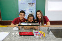 Os estudantes Rayane Silva Bueno, 17 anos, e Diego Modesto Cordeiro, 17 anos, do 3° ano do ensino médio do Colégio Estadual Maria de Lourdes Morozowski, em Paranaguá (no Litoral), ficaram em primeiro lugar na 5º edição da Feira de Inovação das Ciências e Engenharias (Ficiências), na categoria melhor trabalho