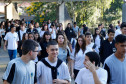 As aulas na rede estadual de ensino, que começaram nesta quarta-feira (15), movimentaram mais de um milhão de estudantes nas 2,1 mil escolas de todas as regiões do Paraná