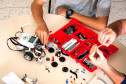 Estão disponíveis as seguintes oficinas: Robótica com Lego.