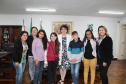 Os estudantes Jemily dos Santos Miranda, Maria Eduarda Rodrigues Fernandes, Natália Vitória de Souza Santos e Kailan Marques Correia, que se destacaram na produção de poemas sobre o tema “voar”, ganharam como prêmio uma viagem de avião a Curitiba, onde conheceram a SEED, a Assembleia Legislativa e pontos turísticos como o Jardim Botânico e a Ópera de Arame.
