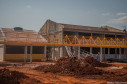 As obras do novo prédio do Colégio Estadual Arcângelo Nandi, em Santa Terezinha do Itaipu, Oeste do Paraná, estão sendo fiscalizadas de uma maneira diferente. Familiares, professores, funcionários e alunos acompanham o andamento da construção, fazem relatórios e observações. Os resultados são compartilhados pelas redes sociais. 
