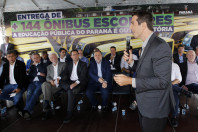 Entrega de 144 onibus escolares para municipios do Paraná