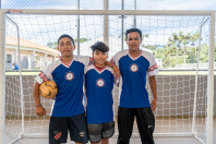 Estudantes kaingang do Colégio Estadual Indígena Cacique Gregório Kaekchot, em Manoel Ribas, ganharam quadra coberta e um novo espaço de refeitório e cozinha.