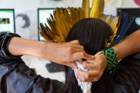 Com novas disciplinas do ensino médio, estudantes indígenas desenvolvem sua cultura em sala de aula.