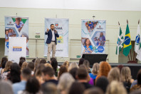 Seminário reúne professores formadores e profissionais em estágio probatório
