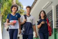 Ano letivo vai começar com kits escolares, merenda reforçada e mais cursos técnicos