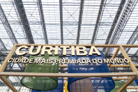 Conectividade e IA nas escolas do Paraná são destaques no Smart City Expo