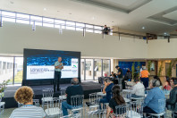 Clubes de ciências: alunos de colégios estaduais apresentam projetos a adultos na Fiep