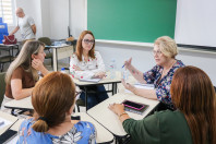 Seed-PR reúne 320 técnicos pedagógicos para formação sobre normatização escolar 